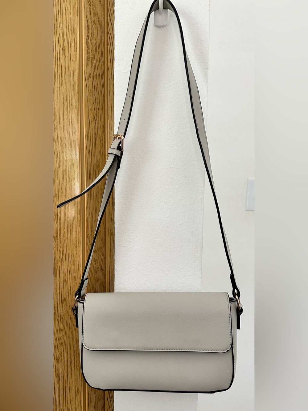 Clee Light Gray Crossbody Bag Adjustable Strap Minimalist